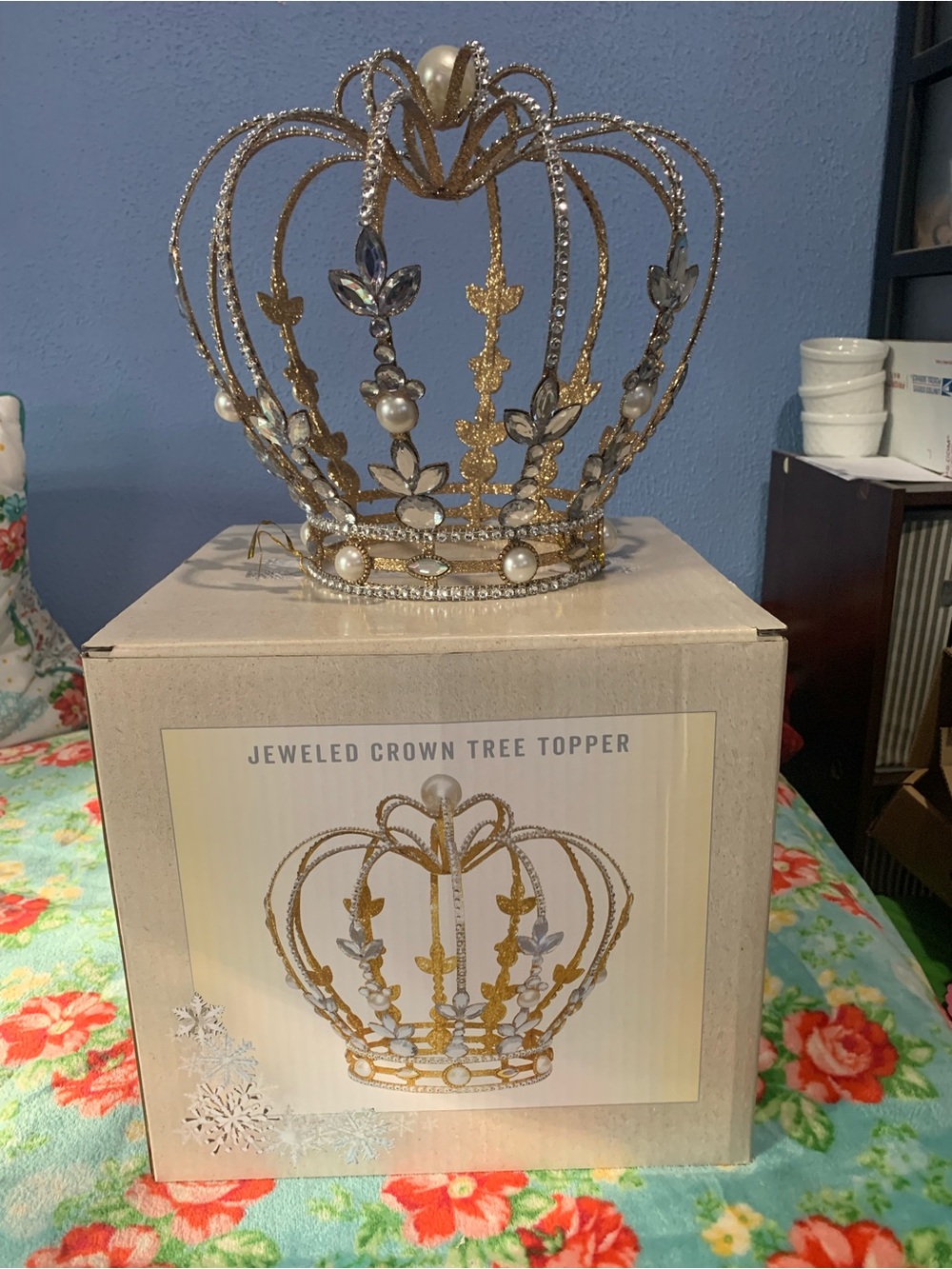 Cracker Barrel Exclusive Jeweled Crown Christmas Tree Topper Bling
